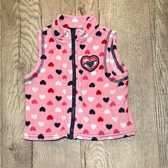 🦄$4 add on🦄OR❤️5/$25❤️ FADED GLORY | fleece heart vest - Picture 1 of 2
